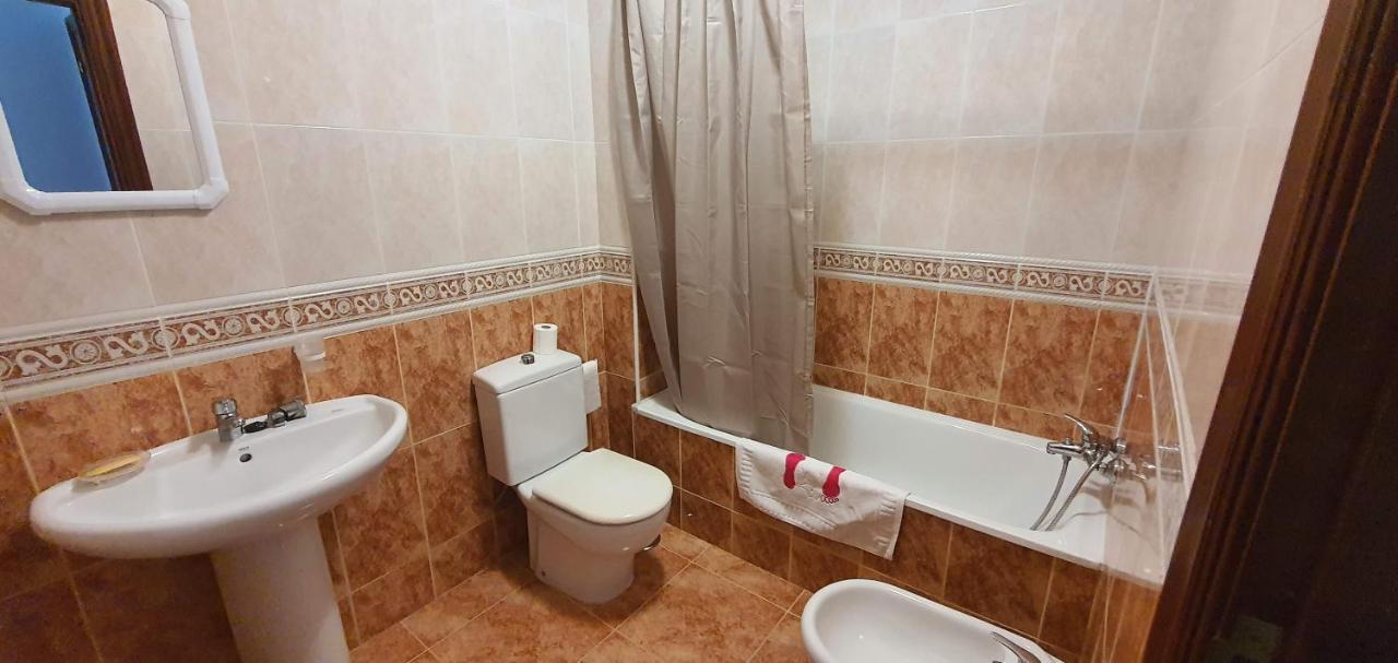 Piso Iria Apartment Cee Bagian luar foto
